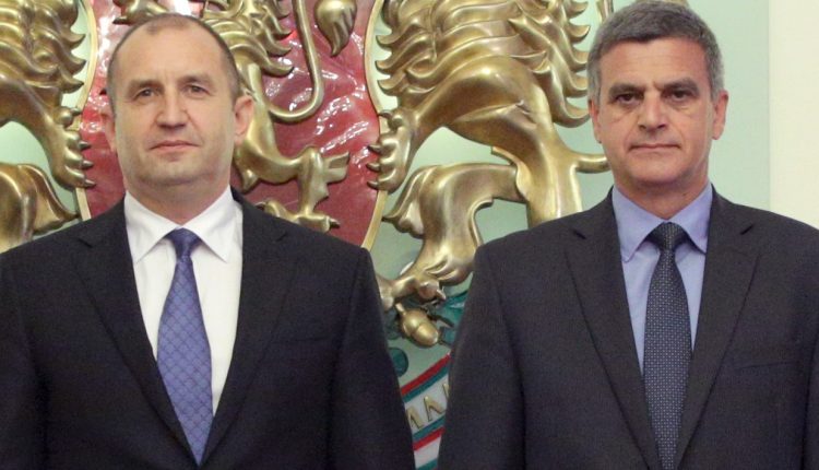 Румен Радев е готов със свой кабинет (ето кои ще управляват в служебното правителство)