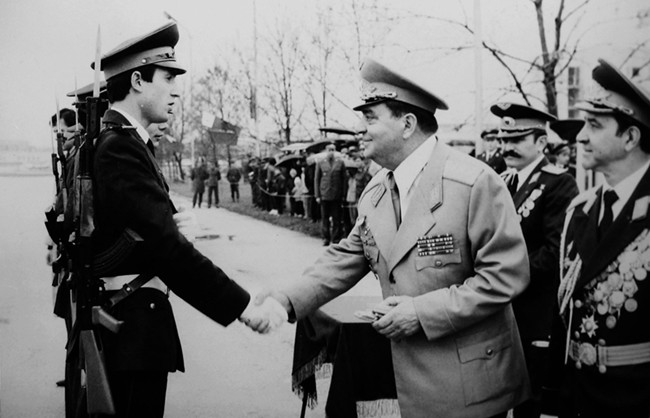 Първенецът на випуска-Румен Радев и неговата бляскава военна кариера