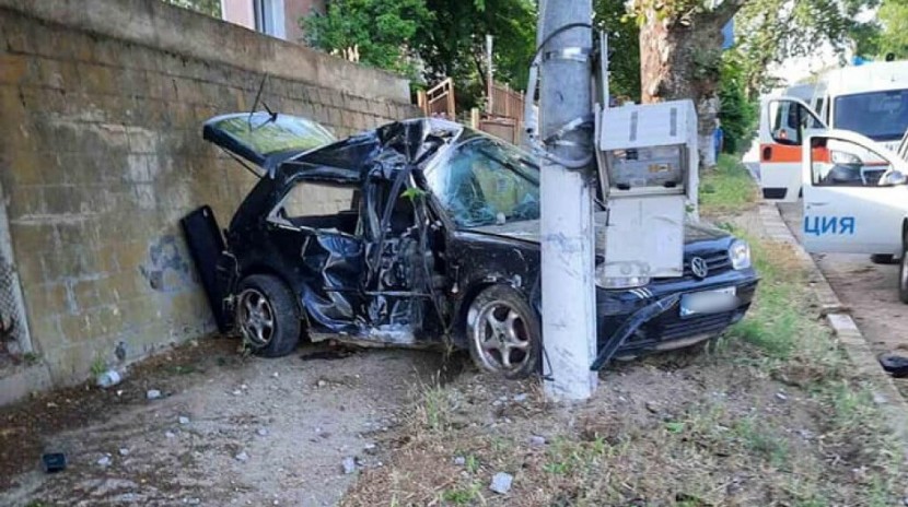 Фучала е със 150! Предаваме от наклона в село Гложене. Младото момиче е била бременна. Нека почиват в мир