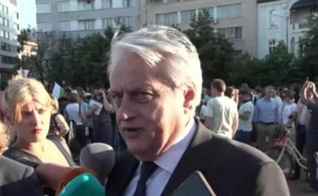 Бойко Рашков предупреди Костадин Костадинов