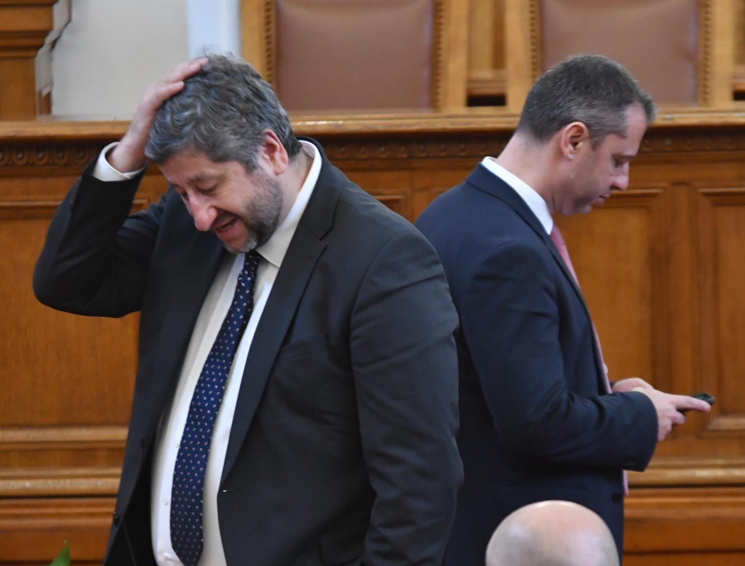 Христо Иванов хвърли бялата кърпа още преди да получи мандат