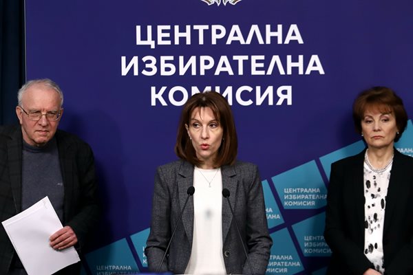 Експерти за новите изборни правила: Идват едни хора и взимат някакви глупави решения