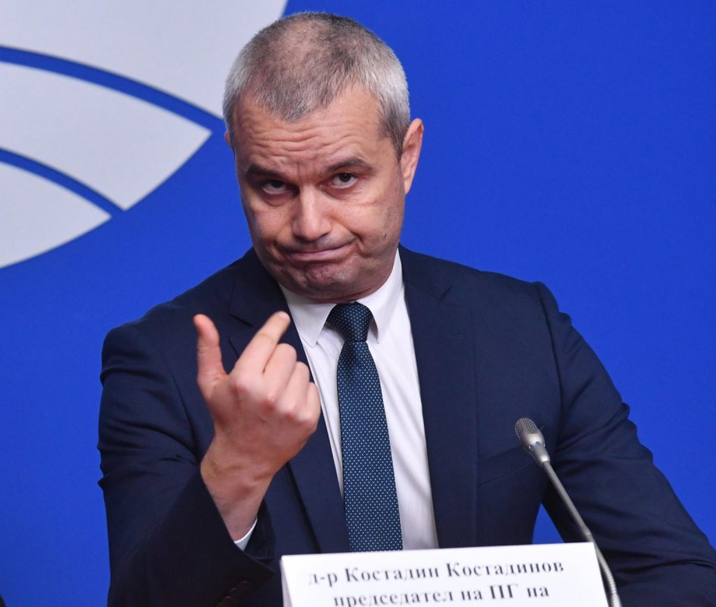 Жесток скандал в ефир: Костадинов „цапардоса“ Виктор Николаев с тази обида, той моли да се успокои