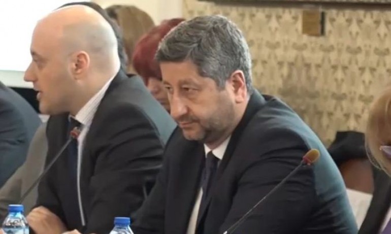 Смут в ДБ! Искат да са депутати, но народът не мисли така