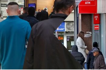 Удар в последните дни преди приемането на еврото