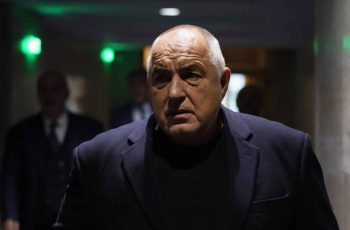 Борисов от Разлог: Падането на правителството означава мигновен край на