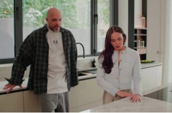 Николета с пищно парти за ЧРД, докато свекърът й е в болница (Снимки)