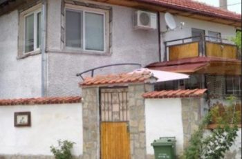 Неприятна вест за тези, които са решили да купуват имот на село