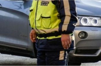 150 евро глоба за шофьор, показал среден пръст на полицаи в Пловдив