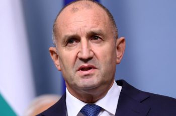 Извънредно! Румен Радев подаде оставка, на негово място идва