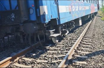 Извънредно! Бързият влак Кюстендил – София дерайлира