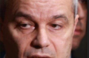 Костадинов излезе извънредно и съобщи: Служебният кабинет е