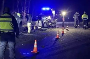 Извънредно! Брутална катастрофа на пътя по тъмна доба, има