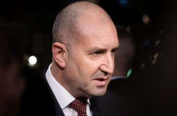 Румен Радев: Лъжат ни, че