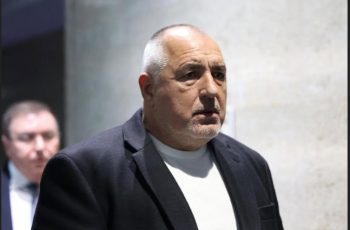 Борисов се появи извънредно и предупреди Радев, след тези думи стана интересно