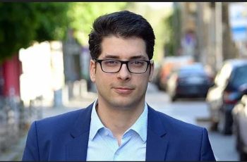 Пеканов прuзна за партuята на Радев
