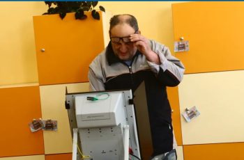 Изборите в Софийска област: Две машини с технически проблем