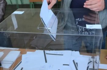 В Полша с коментар за изборите на 19 април: Политическият пазарлък се превърна в новата нормалност