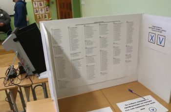 ДПС размаза Доган в Кърджали!