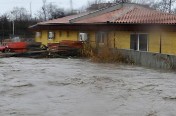 Извънредно! Река Арда преля