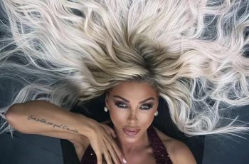 Шок! Емануела се появи върху торта – вижте как изглежда фолк дивата