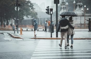 Внимание! Потоп дебне 18 области – вижте кои региони са в капана на стихията