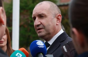Земетръс в държавната администрация: Радев готви масови чистки и рокади по високите етажи