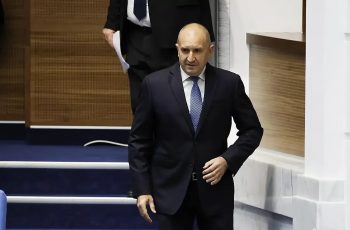Големият обрат: Ето кои са тайните фаворити на Радев за новия кабинет