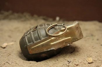 Ужас в Благоевградско: Откриха смъртоносен арсенал в задния двор на къща!